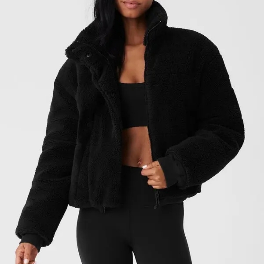 Alo Yoga Sherpa Snow Angel Puffer Jacket Coat in Ivory sz MEDIUM